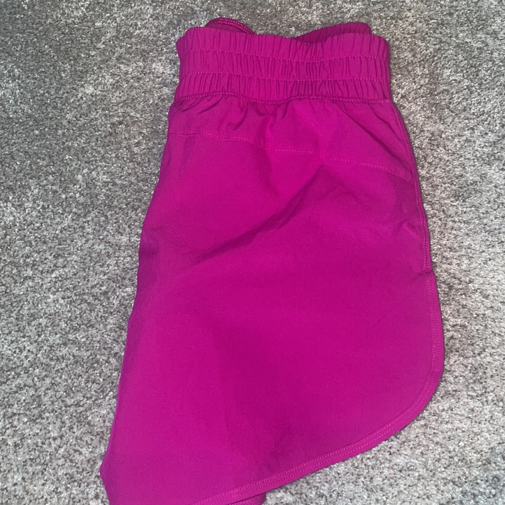 Shorts - Picture 2 of 3